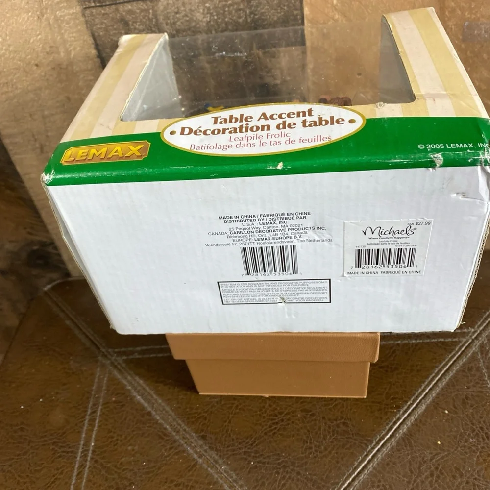 Lemax Table Decoration 2005‎ Leafpile Frolic #53506 NEW In Box table Accent Vtg